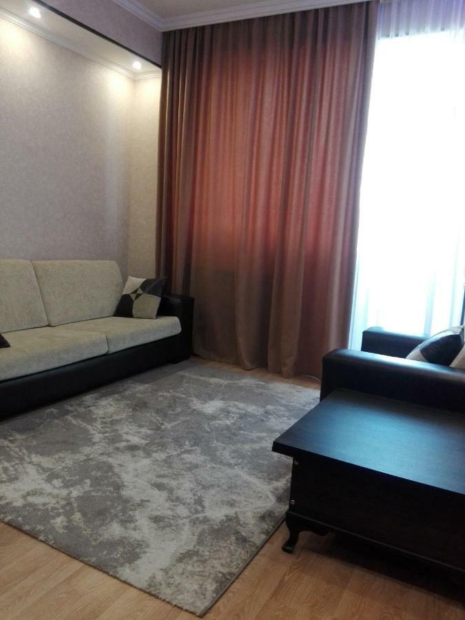 Appartement Var-Ketili à Tbilissi Extérieur photo