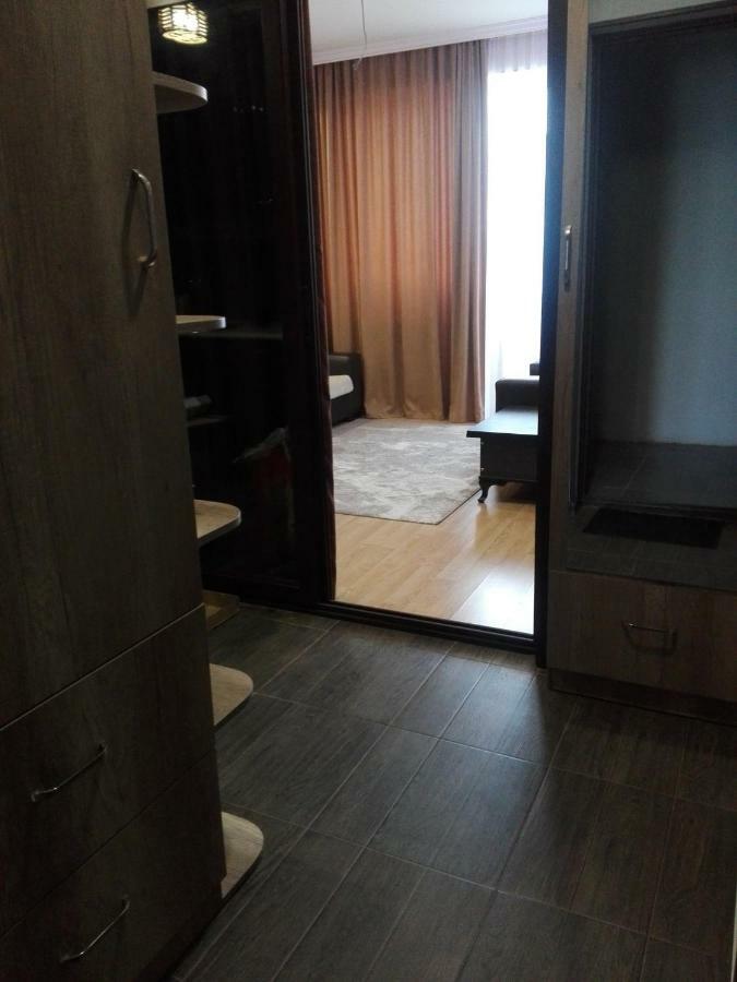 Appartement Var-Ketili à Tbilissi Extérieur photo